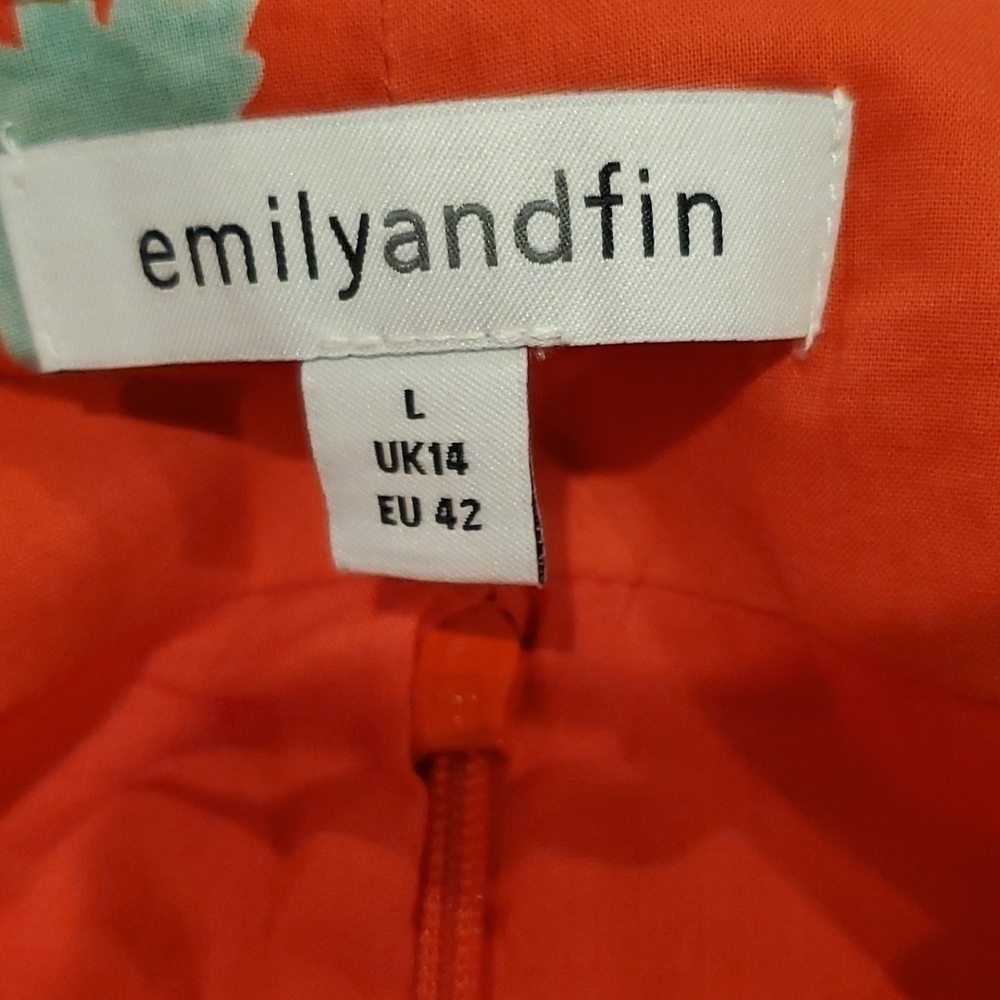 Emilyandfin dress - Large - Picture 7 of 8